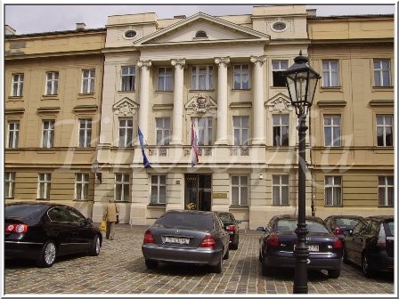 http://www.hrvatskarijec.rs/datoteke/images/Vesti/aktualno%20-%20odbor%20za%20hrvate.jpg