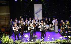  - (Festival bunjevački pisama / )