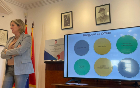 - (Od školskih klupa do poslovnog svijeta / )