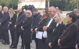 - (Jasna Vojnić položila vijenac za braću Abjano / )