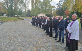 - (Jasna Vojnić položila vijenac za braću Abjano / )