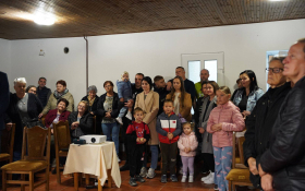 - (U Beški blagoslovljen pastoralni centar  / )