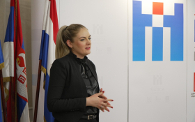 - (Stipendije za učenike i studente / )