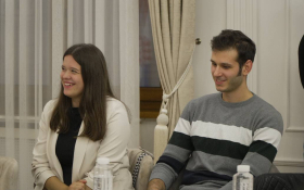 - (Stipendije za učenike i studente / )