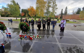 - (Jasna Vojnić položila vijenac za braću Abjano / )