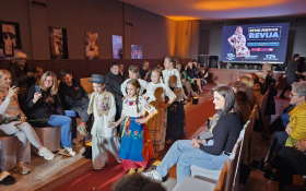  - (Etno modna revija u Beregu / )