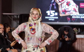  - (Etno modna revija u Beregu / )