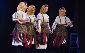  - (Kolo, kolo, bit će pir / )