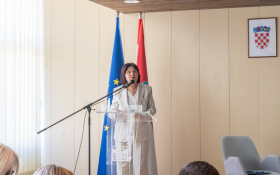  - (Predstavljen 17. svezak Leksikona podunavskih / )