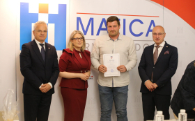  - (U Subotici svečano primljeni novi državljani  / )