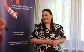  - (Stipendije za 120 studenata hrvatske zajednic / )