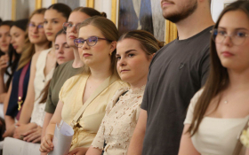 - (Stipendije za 120 studenata hrvatske zajednic / )