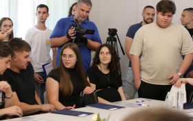  - (Stipendije za 120 studenata hrvatske zajednic / )