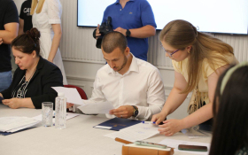 - (Stipendije za 120 studenata hrvatske zajednic / )
