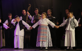  - (55 godina »Bunjevačkog kola« / )