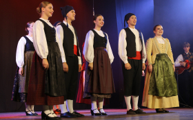  - (55 godina »Bunjevačkog kola« / )