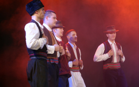  - (55 godina »Bunjevačkog kola« / )
