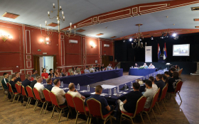  - (Hrvatska nacionalna vizija predstavila progra / )