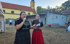  - (»Alasi i bećari«  u  Monoštoru / )