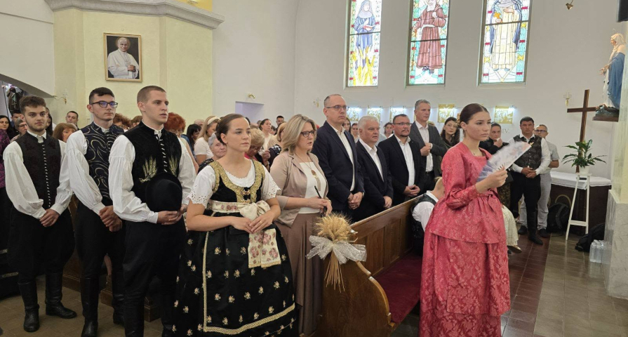 Dužijanca u Maloj Bosni