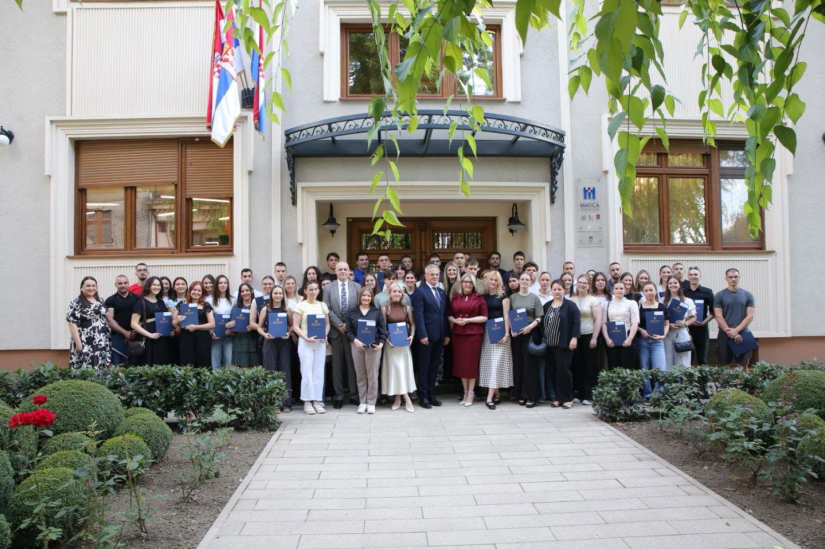 Stipendije za 120 studenata hrvatske zajednice koji studiraju u Srbiji