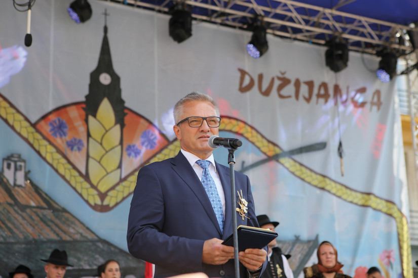 Ostvarili smo intenzivnu  suradnju s Hrvatima izvan  domovine, a s mladima gradimo suvremene mostove suradnje