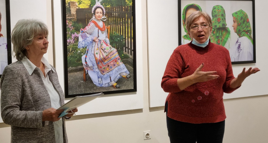 Marama s gukama, štofana, komošna