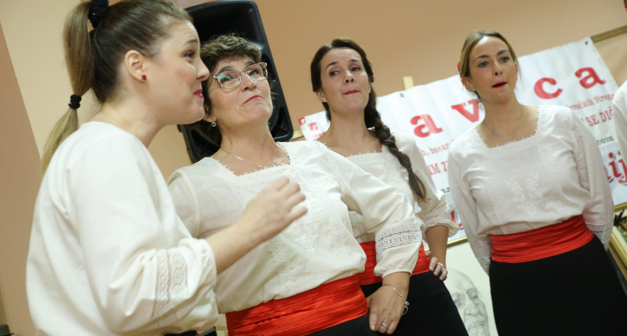 Rič – pisana i pivana