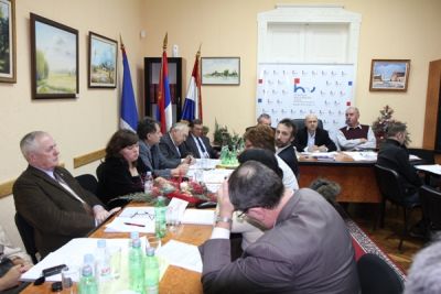 Održana 20. sjednica HNV-a: Nova neslaganja oko »Hrvatske riječi«  