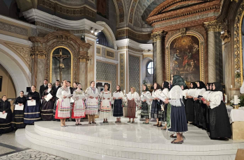 Međunarodni marijanski pučki festival u Monoštoru