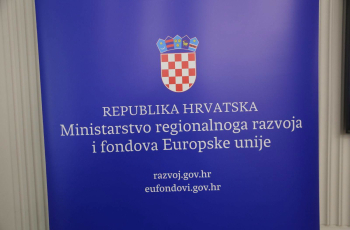 Ministrica Nataša Mikuš Žigman uručila ugovore za prekogranične projekte