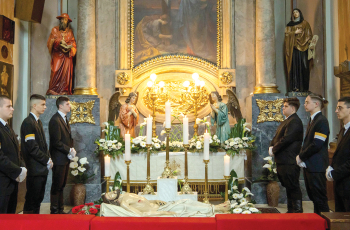 Mladići u ulozi čuvara  već 60 godina 