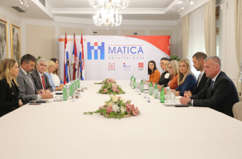 Ministar Beriša u Subotici: Dijalog s nacionalnim vijećima o ključnim izazovima
