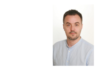 Era mediocentrične politike