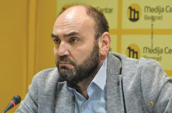 Srbija može dobiti neku vrstu  iznuđenog  taborskog  dvopartizma