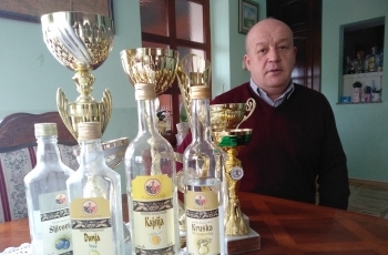 »Rakijom se ne triba bavit onaj ko je ne voli pit«
