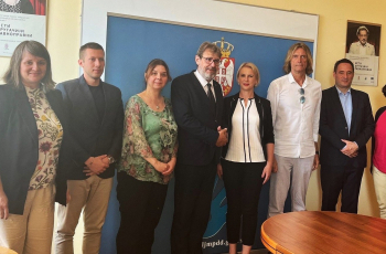 Suradnjom manjina do relaksacije odnosa