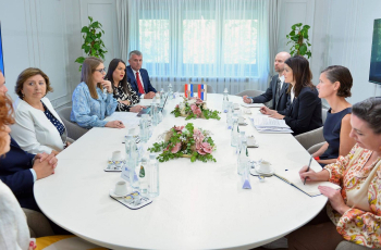 Veleposlanica Rayes u posjetu hrvatskim institucijama u Srbiji