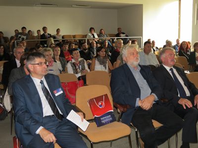Jezikoslovne, književnoznanstvene i kulturološke teme