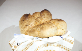  - (Predstavljen »Kuhar tradicijskih jela Hrvata  / )