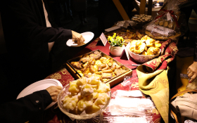  - (Predstavljen »Kuhar tradicijskih jela Hrvata  / )