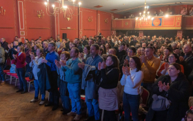  - (Humanitarni koncert »Petru na dar« / )