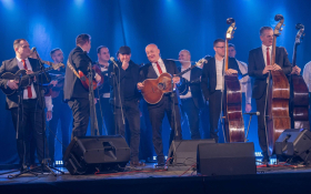  - (Humanitarni koncert »Petru na dar« / )