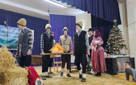  - (Susret vertepa i betlemaša u Novom Slankamenu / )