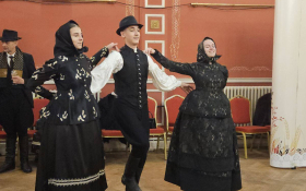  - (»Prelo sićanja« – sadašnjost koja se čuva / )