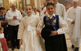  - (Djeca zahvalila za kruh svagdanji / )