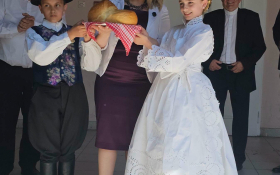  - (Djeca zahvalila za kruh svagdanji / )