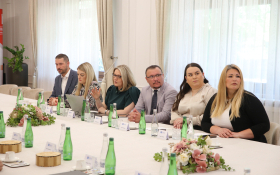  - (Osiguran trogodišnji prijevoz učenika / )