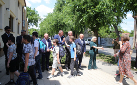  - (Osiguran trogodišnji prijevoz učenika / )