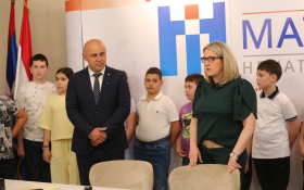  - (Osiguran trogodišnji prijevoz učenika / )